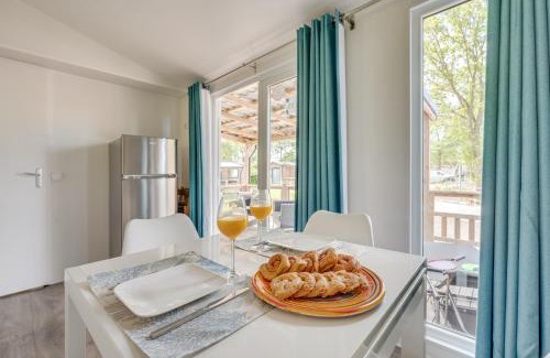 Renesse Ski Chalet | Lucky Beach