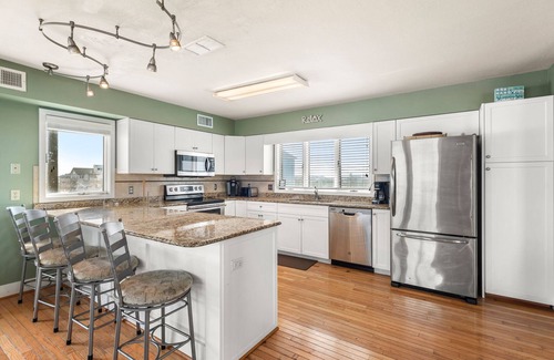 Buxton House | Lucky Stars: Oceanfront | Rec Room with Pool Table