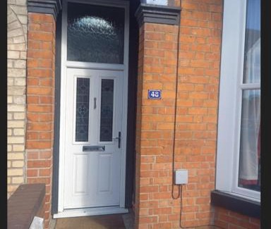 Hull House | Lucruios villa room 1