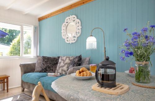 Galmpton Ski Chalet | Lucy Lou, charming holiday bungalow in Devon