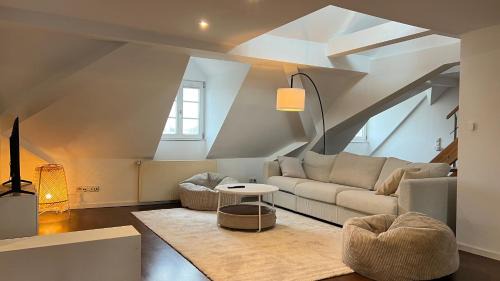 Ludwigsburg Apartment | LudwigsHome Zentral, Spacious, 120qm, Klima