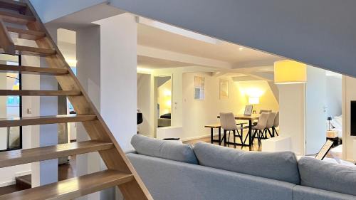 Ludwigsburg Apartment | LudwigsHome Zentral, Spacious, 120qm, Klima