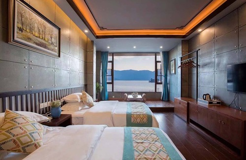 Lugu Lake - Yanyuan Hotel | Lugu Lake Yunshang Holiday Hotel