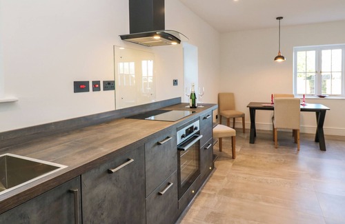Penrith Cottage | LUHAM COTTAGE, pet friendly, with open fire in Langwathby