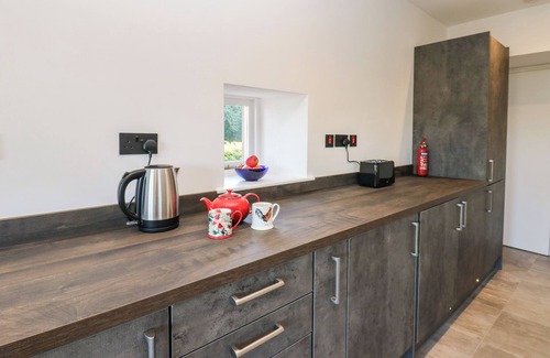 Penrith Cottage | LUHAM COTTAGE, pet friendly, with open fire in Langwathby