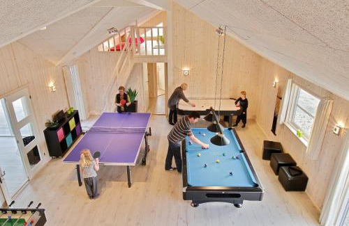 Vrist Strand House | Luksus-poolhus L21