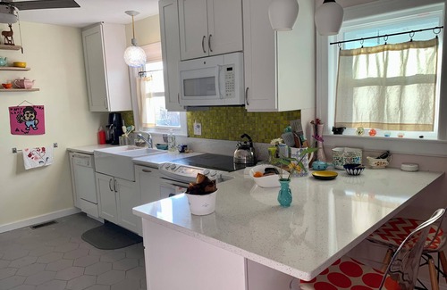 Sunset Park House | Lullaby By The Lake