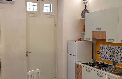 Minori Villa | Lulu's Lemon Grove, vacation among the lemons!