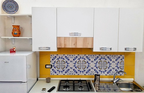 Minori Villa | Lulu's Lemon Grove, vacation among the lemons!