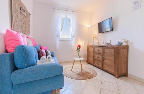 Lumbarda Apartment | Lumbarda Resort Apartments - Comfort One Bedroom Apartment E5