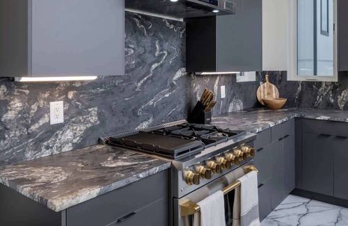 East Bank Condo | Lumiére Estate