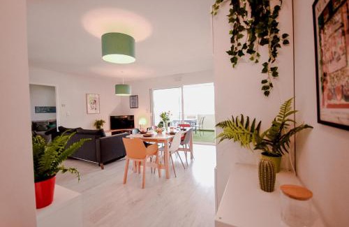 Mimizan Apartment | Lumimizan- Spacieux, grand balcon, wifi, lac et plage