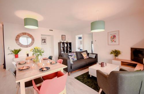 Mimizan Apartment | Lumimizan- Spacieux, grand balcon, wifi, lac et plage