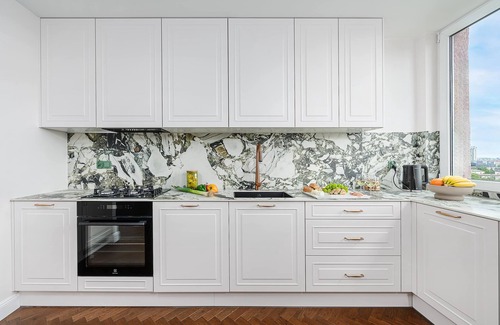Wola Apartment | Lumina spacious apartment with parking