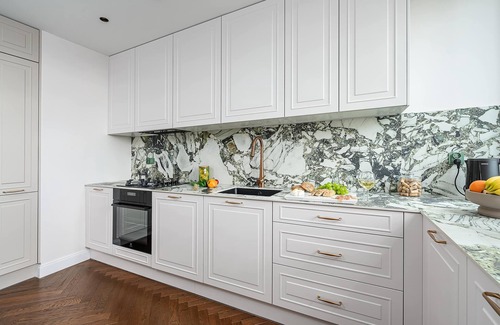 Wola Apartment | Lumina spacious apartment with parking