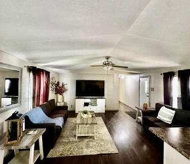 Kingfisher Apartment | Luna Belle