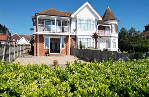Broadstairs Hotel | Luna's Seaview Apartment Sleeps 4 Parking Beach