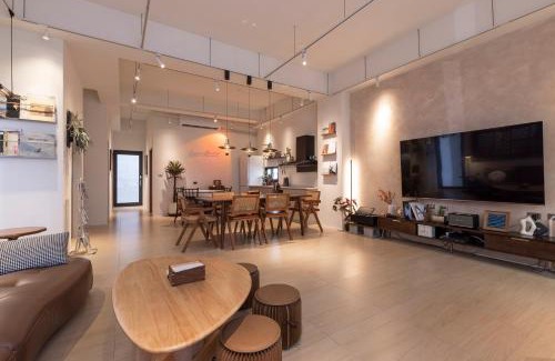 Xinyi Villa | Lunar Haven