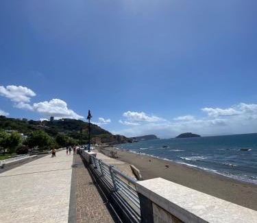 Monte di Procida House | Lungo il mare