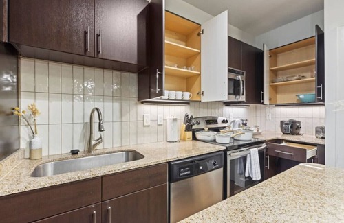 Frisco Apartment | Lux 1B w Pool Near Toyota HQ, The Star Legacy Wes