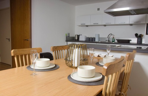 Cheetham Hill Apartment | Lux 2bed AO Arena Apartment, City Centre