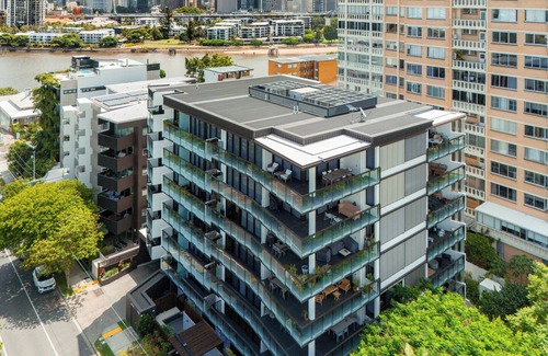 New Farm Apartment | Lux 3BR Apt