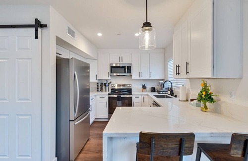Mid-City Apartment | Lux 3BR w/King Beds & Fire Pit
