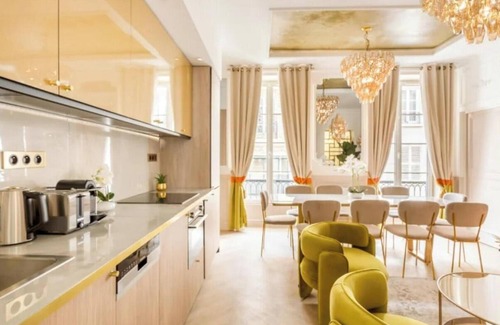 8th Arrondissement Apartment | LUX - AN EXPANSIVE & BEAUTIFUL PARISIAN RETREAT JUST STEPS AWAY FROM OPERA