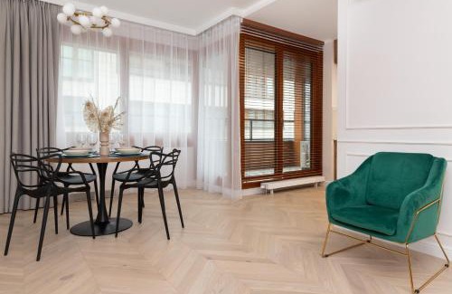 Ochota Apartment | Lux Apartment Niemcewicza with AC & Balcony Warsaw Ochota by Noclegi Renters