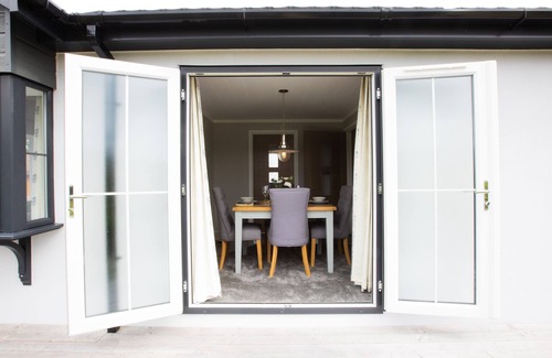 Scalby Cottage | Lux Barnwell - a lux lodge that sleeps 4 guests in 2 bedrooms