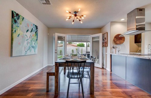 Park Scottsdale Four House | Lux Central Scottsdale Gem w/Hot Tub + Firepit!