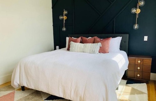 Warsaw Condo | Lux Loft Downtown Warsaw