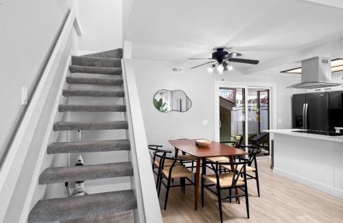 North Valley House | Lux Modern, Pet Friendly, Pool, Hot Tub, Tennis