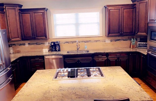 High Point House | Lux resort style spacious/families & Professionals