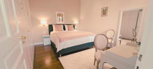 Anafiotika Apartment | Luxe Acropolis View