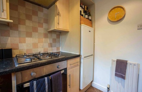 Harrogate City Centre Apartment | Luxe Apartment With Super King Beds in Central Harrogate