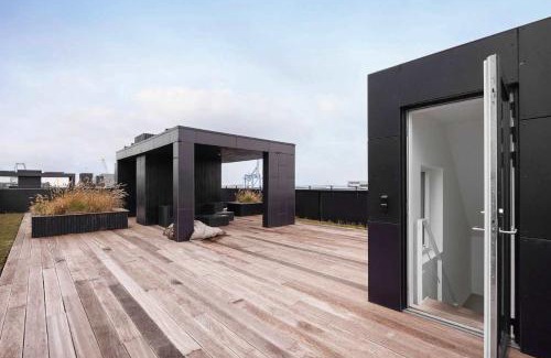 Copenhagen Apartment | Luxe Doublex w water view & private terasse