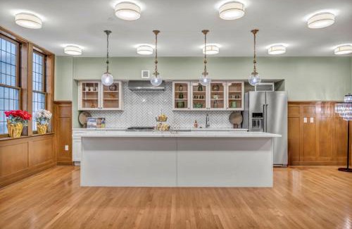 Gateway District Apartment | Luxe Flat with Heated Pool Sauna Rooftop Deck Gym