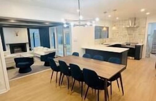 Riverside House | Luxe group retreat, 5 mins to DT