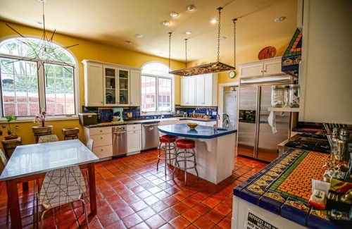 Greater Wilshire - Hancock Park House | Luxe Hancock Park Home with Heated Pool, Private & Fenced Backyard