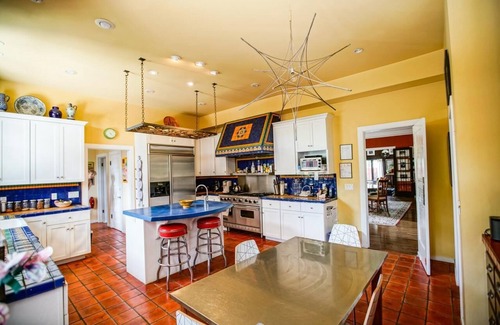 Greater Wilshire - Hancock Park House | Luxe Hancock Park Home with Heated Pool, Private & Fenced Backyard