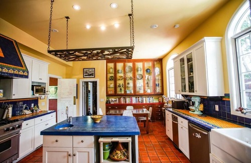 Greater Wilshire - Hancock Park House | Luxe Hancock Park Home with Heated Pool, Private & Fenced Backyard