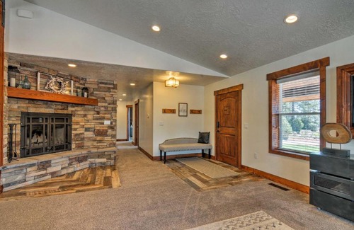 Bryce Canyon House | Luxe Home about 2 Mi to Bryce Canyon National Park!
