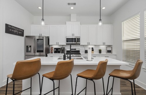 Northside House | Luxe Home - Modern Retreat, 1 Exit from Downtown