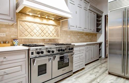 Kalorama Heights House | LUXE Kalorama 5-BR Townhome Close to Dupont Circle