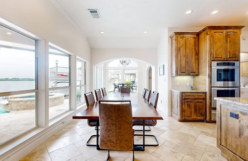 Horseshoe Bay West House | Luxe lakefront retreat with private pool, spa, lakeside terrace, gourmet kitchen