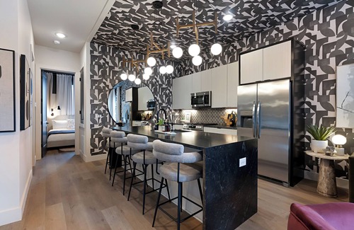 Talbot's Corner House | Luxe Rooftop w Spa, Sauna, Pool, Downtown Views, Dive Bar