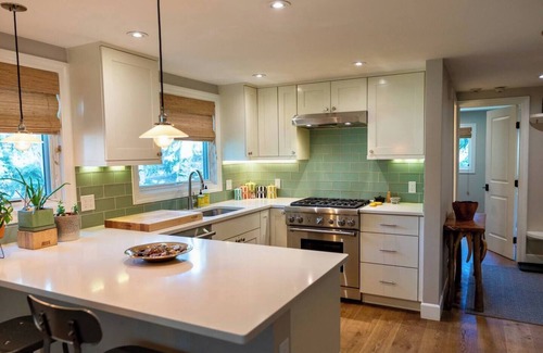 Snowmass Village House | Luxe Snowmass Townhouse—Steps from Shuttle to Lift