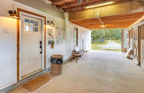 Lebanon Apartment | Luxe Stable Suite Farm Stay in Lebanon!