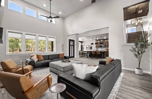 Zion National Park East Entrance Cabin | Luxe Stay at Ember Lodge, Zion